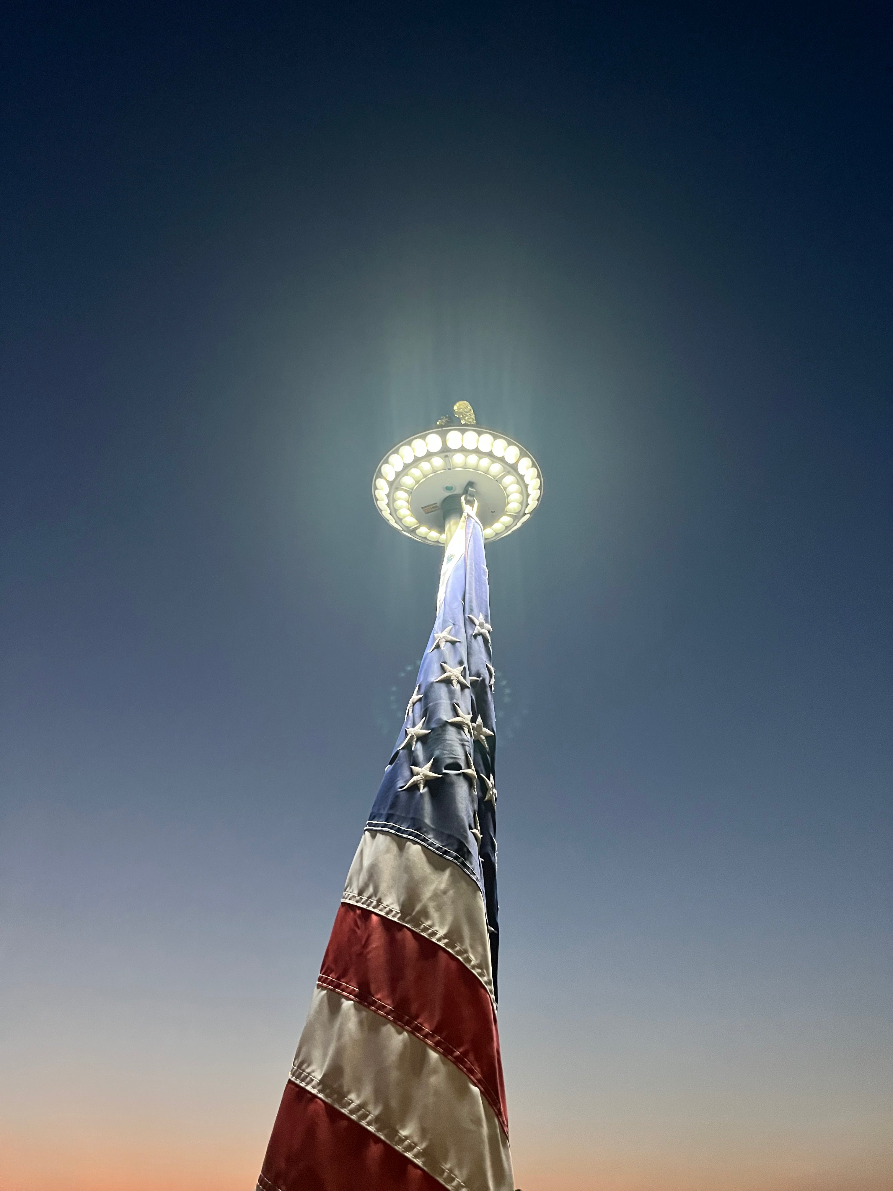 Sirius FIRE Solar Power Flagpole Light