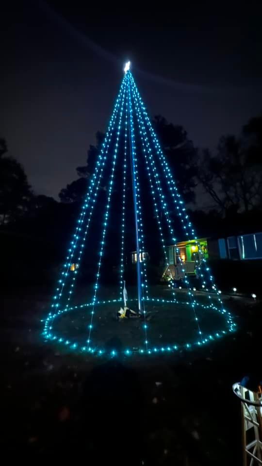 Dream Flagpole Christmas Tree Lights Gen 4