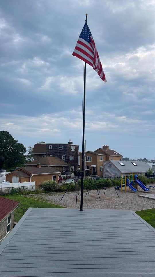 1.5"- 3"  Diameter Flagpole Flat/Deck Mount